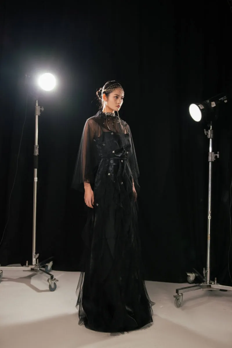 BLACK TAFETTA MAXI DRESS WITH SHOULDER CAPE