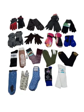 Branded Gloves & Socks Mix - 17 pcs - 8/6/24