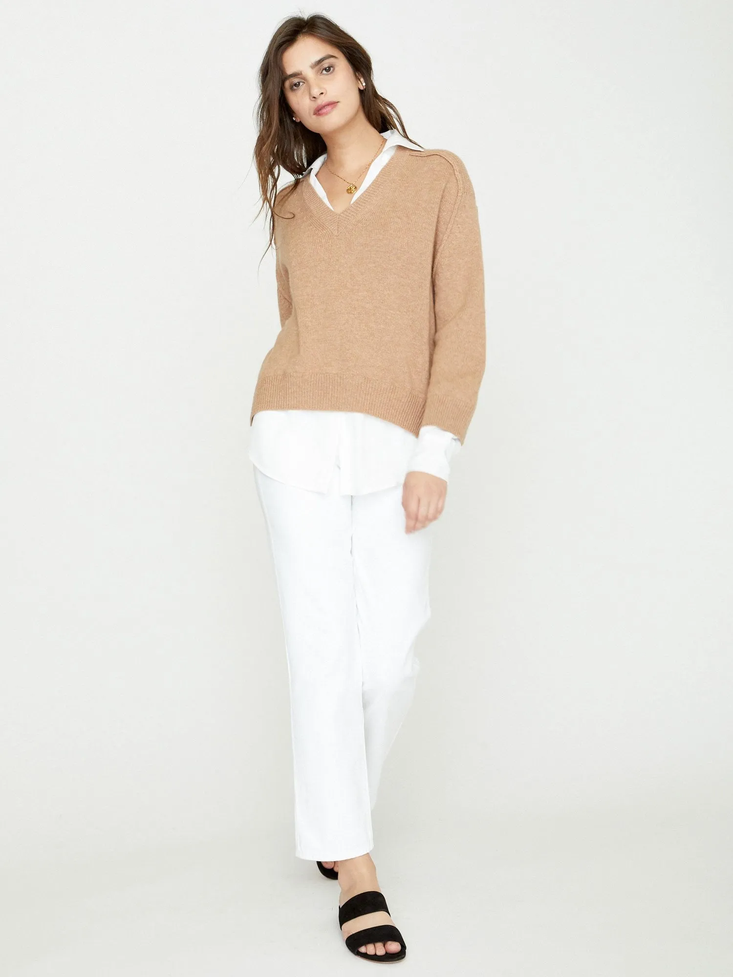 BROCHU WALKER - V-Neck Layered Pullover Camel w/ White