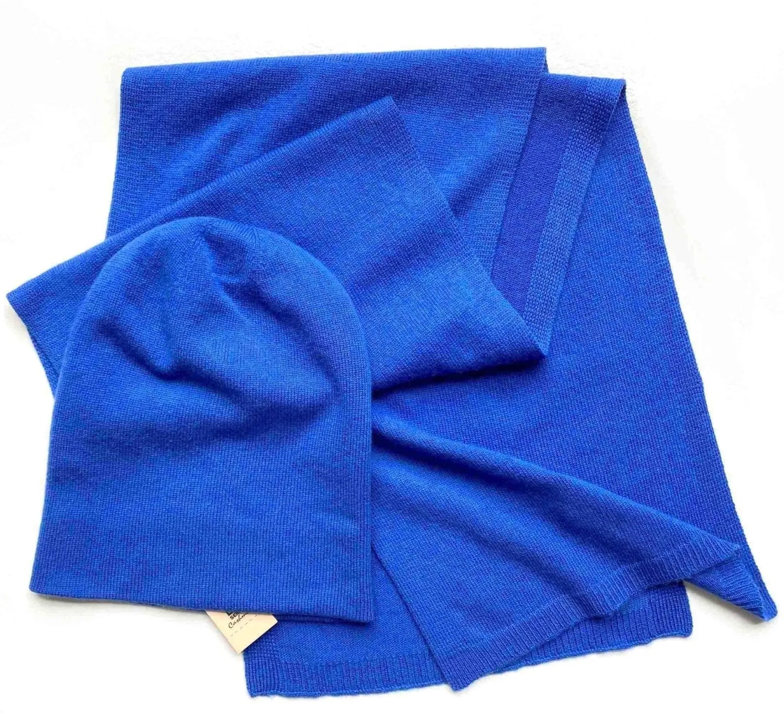 Cashmere hat, scarf and gloves set in Royal blue