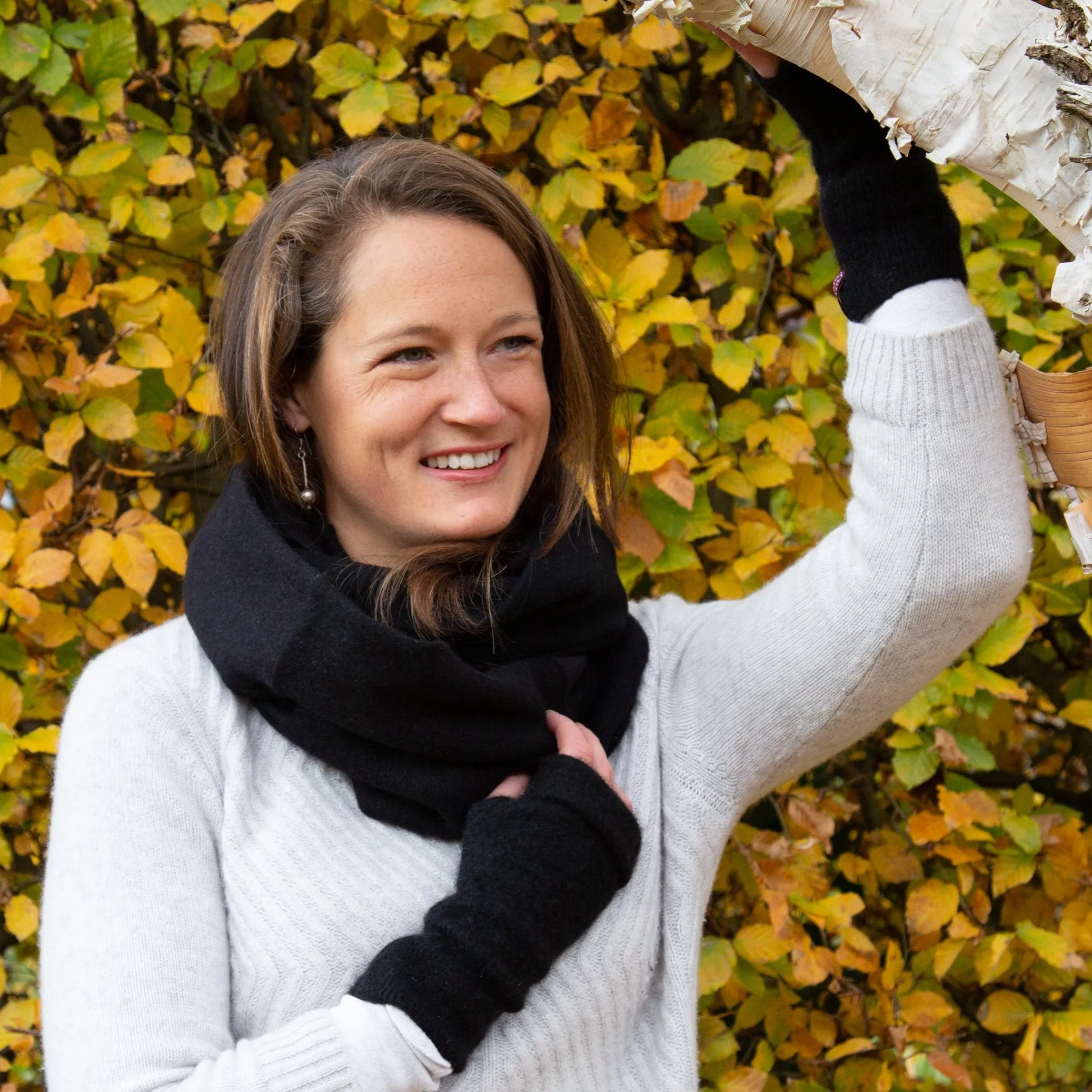 Classic Black Cashmere Fingerless Gloves