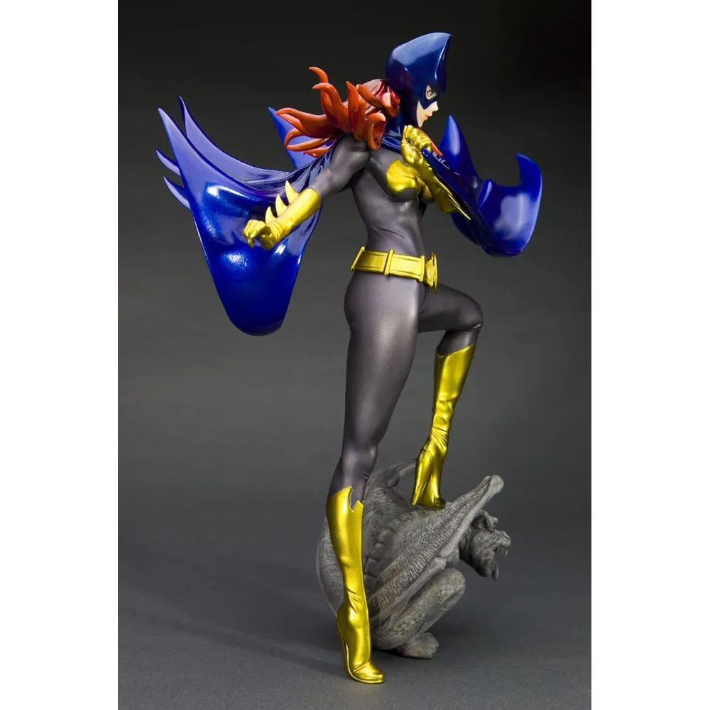 DC COMICS: Batgirl Bishoujo Statue