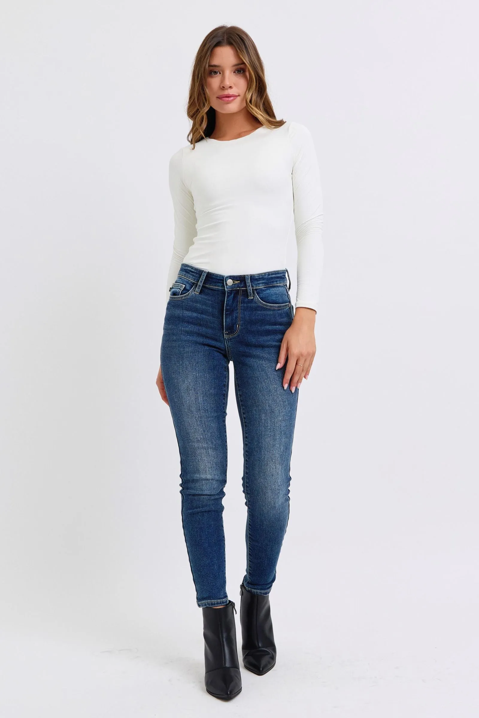 Judy Blue Mid Rise Thermal Skinny 82639