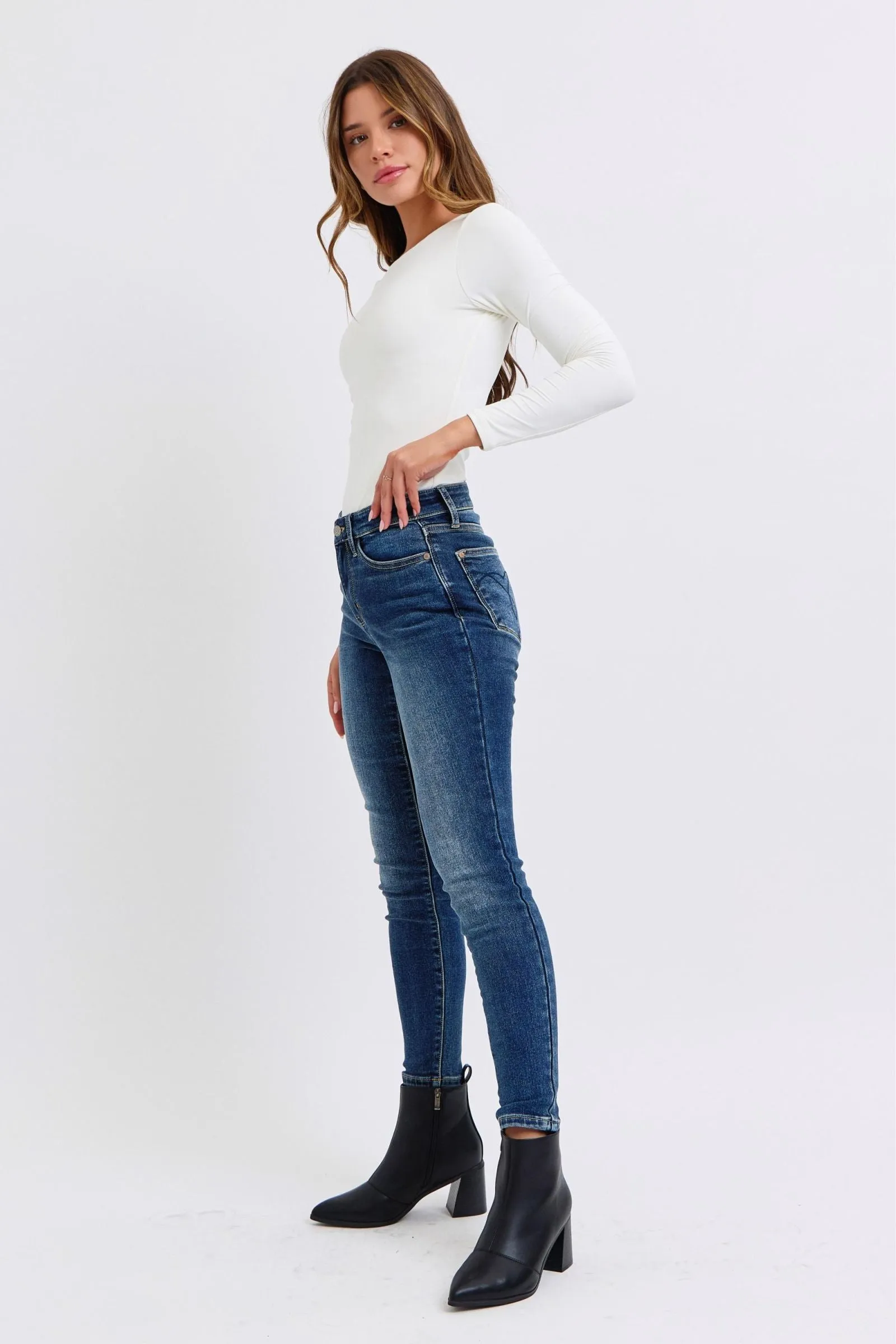 Judy Blue Mid Rise Thermal Skinny 82639