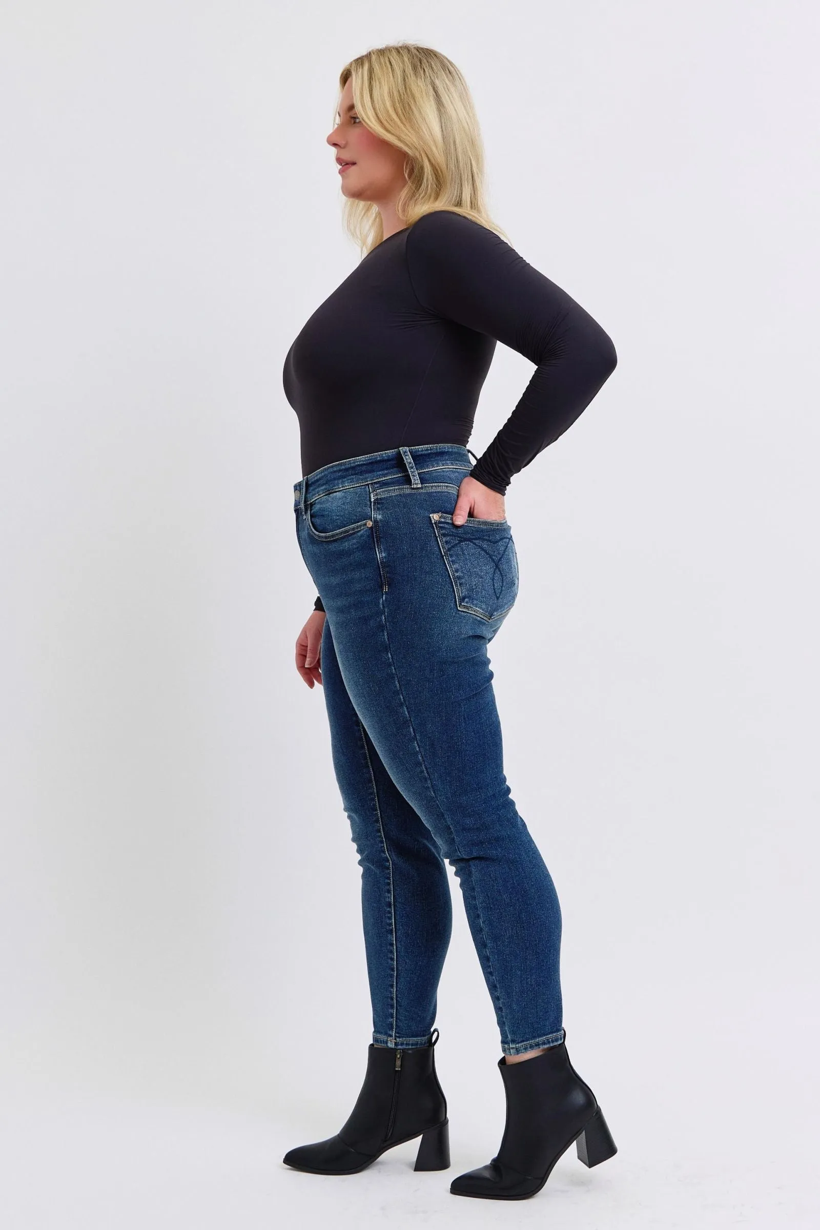 Judy Blue Mid Rise Thermal Skinny 82639