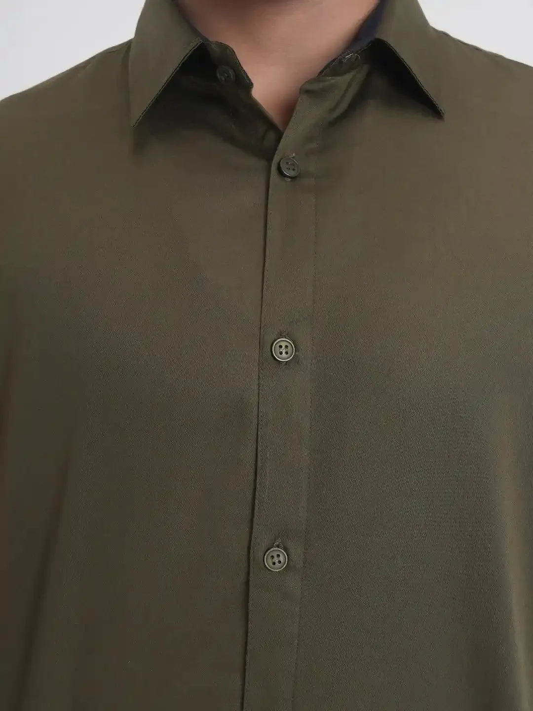 Men's Full Sleeve Casual Shirt in Solid Olive